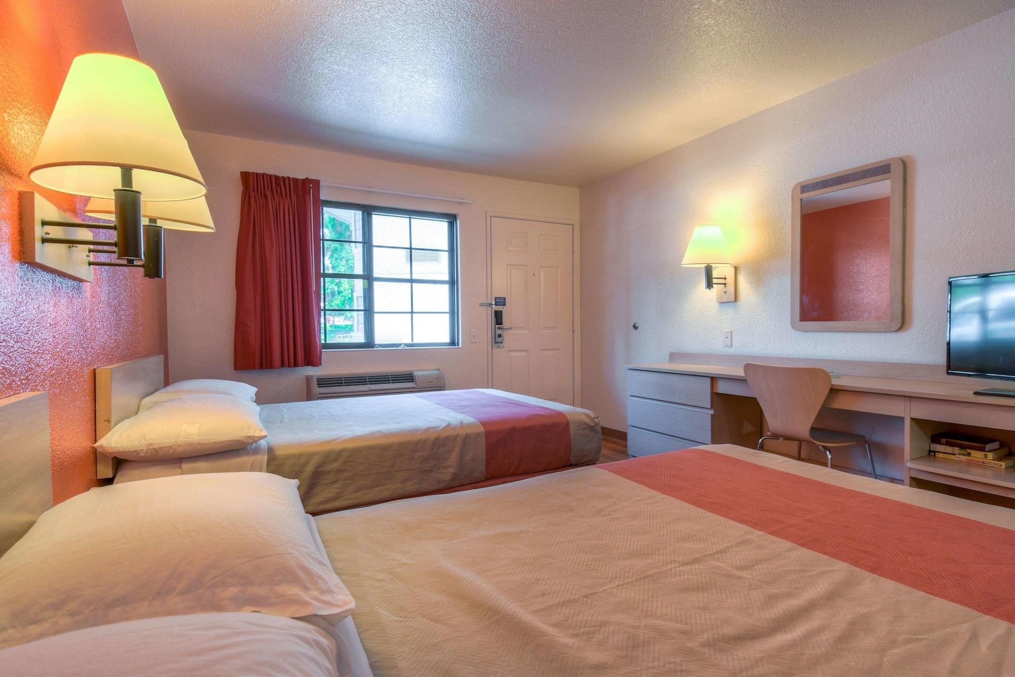 Hotel 6-san Dimas, Ca - Angeles San Dimas